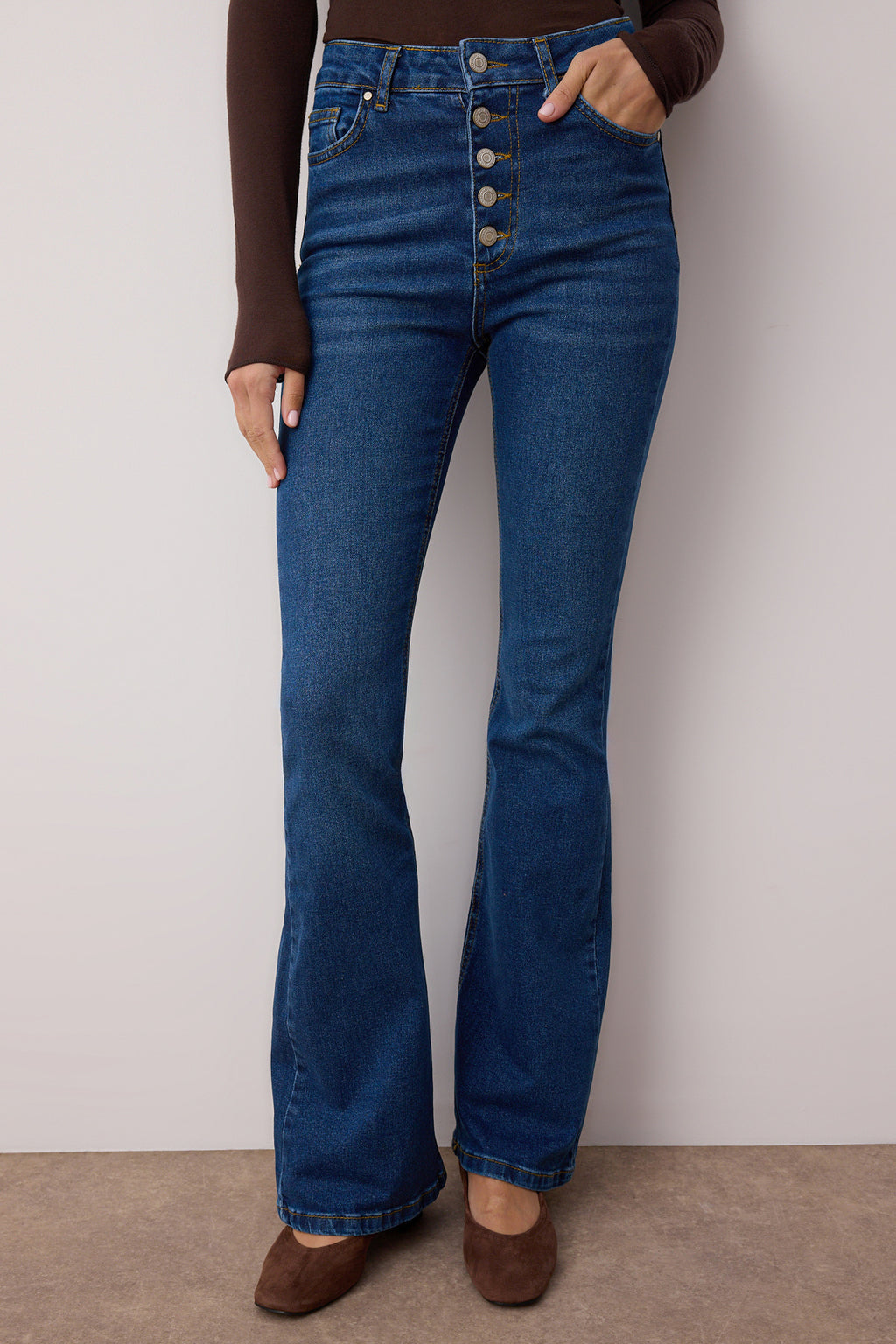 Trendyolmilla Mavi Önden Düğmeli Yüksek Bel Orta Esnek İspanyol Paça Flare Comfort/Esnek Jeans TWOSS20JE0111