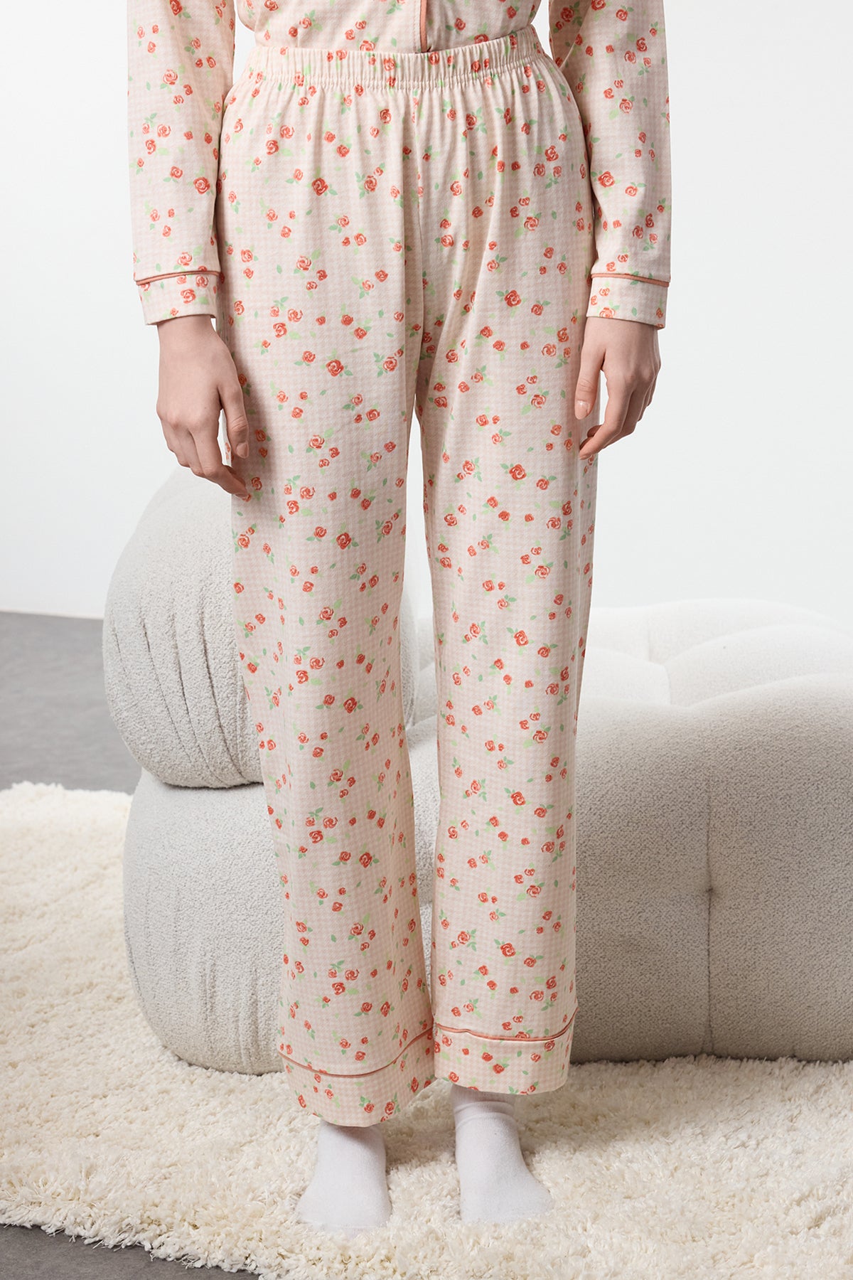 Trendyolmilla Pembe %100 Pamuklu Çiçekli Biyeli Örme Pijama Takımı THMAW25PT00202