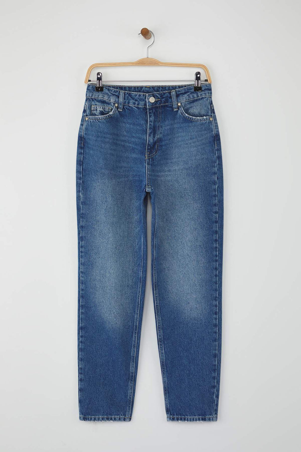Trendyolmilla Gece Mavisi Yüksek Bel YENİ MOM %100 pamuk Non-Stretch Jeans TWOAW26JE00054