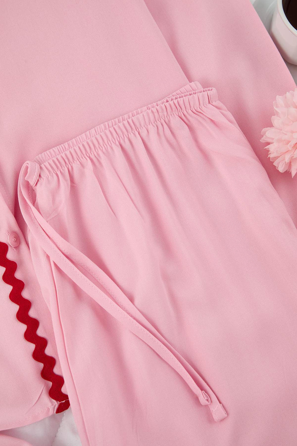 Pembe Şerit Detaylı Viskon Dokuma Pijama Takımı THMAW26PT00144
