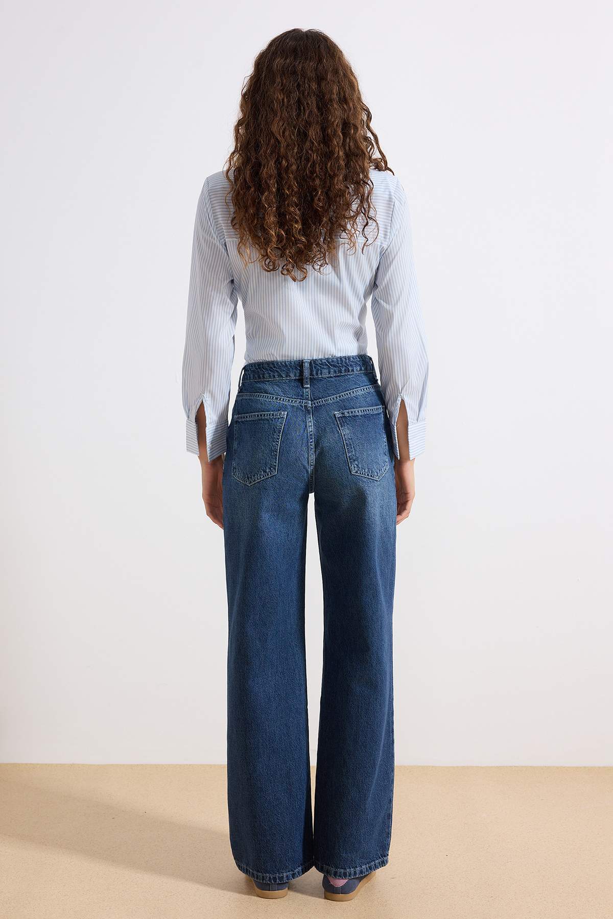 Trendyolmilla Lacivert Yüksek Bel Wide Leg Geniş Paça %100 Pamuk Non-Stretch Jeans TWOSS22JE0242
