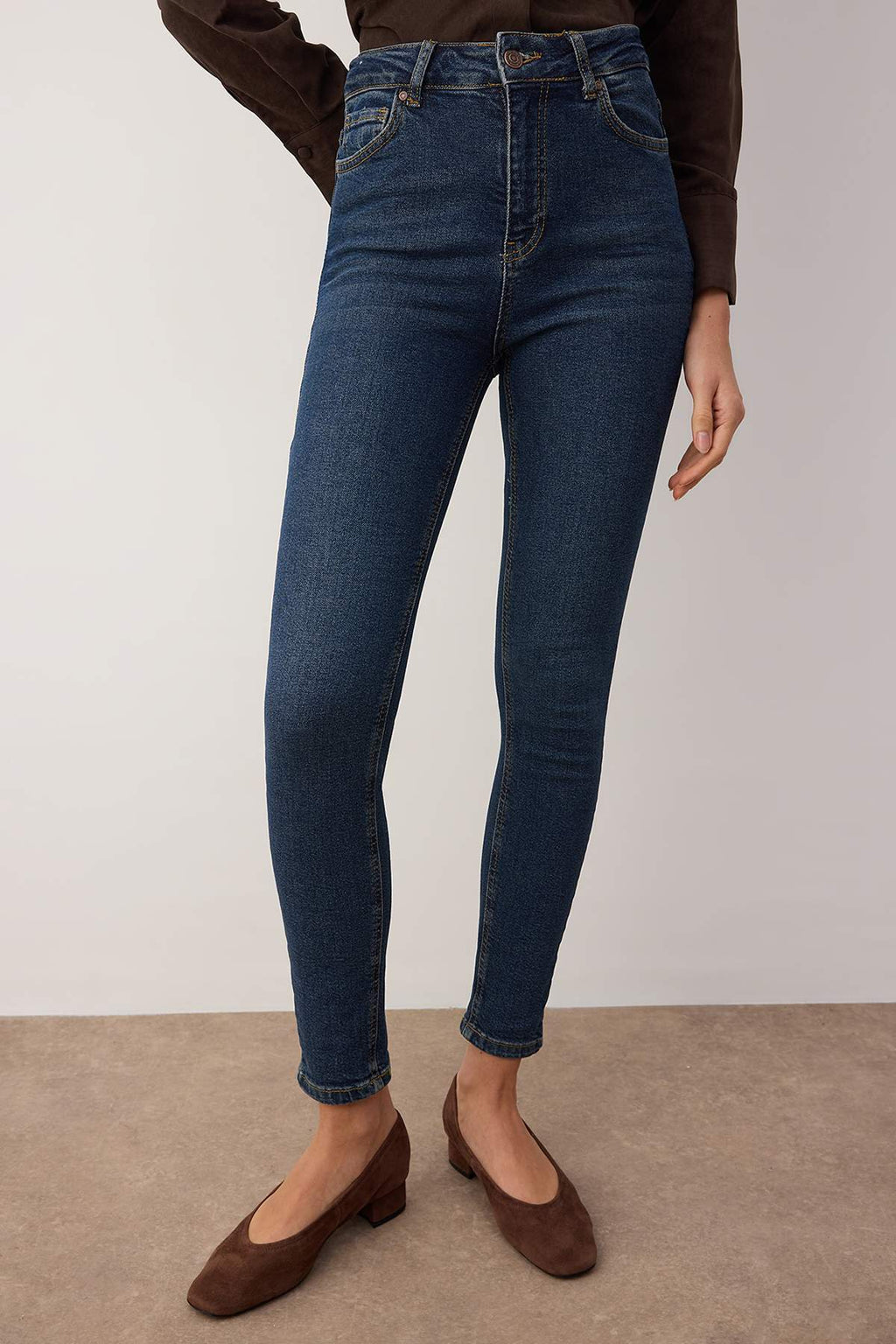 Trendyolmilla Kahverengi Yüksek Bel Esnek Skinny Jeans TWOAW24JE00068