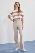 Trendyolmilla Siyah Arka Beli Lastikli Straight/Düz Kesim Dokuma Pantolon TWOSS25PL00102