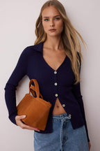 Trendyolmilla Wardrobe Essentials Yağ Yeşili Fitted/Vücuda Oturan Merserize Görünümlü Triko Hırka TWOAW26HI00113