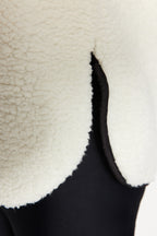 Ekru Renk Bloklu Paraşüt Kumaş Detaylı Peluş Geniş Kalıp Örme Spor Sweatshirt THMAW24SW00009