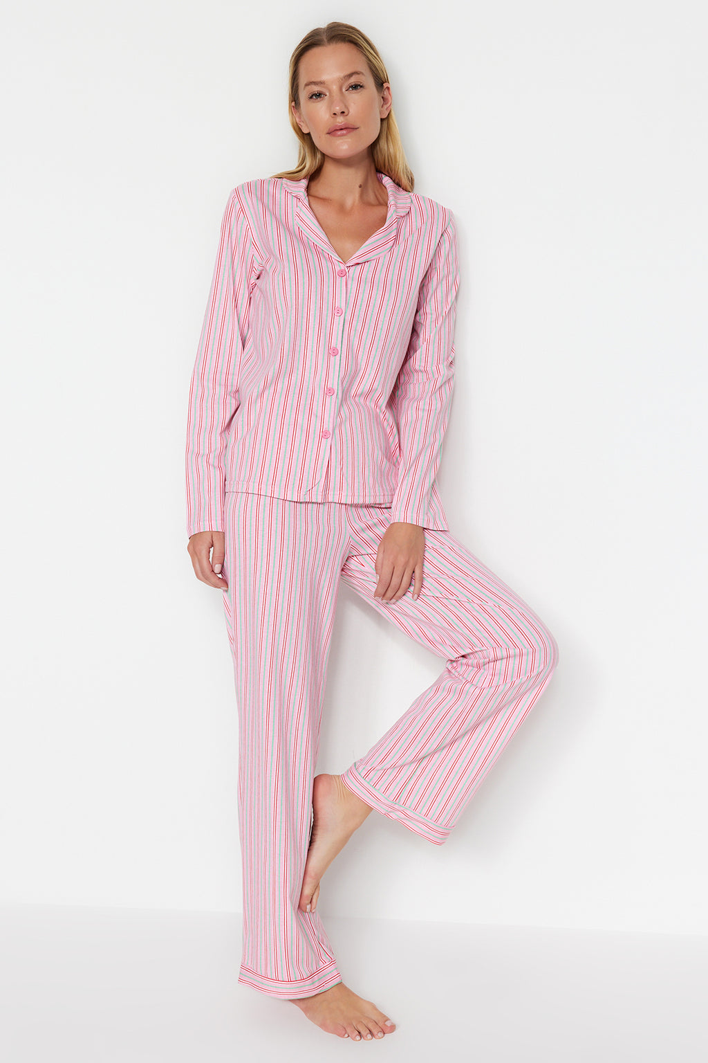 Trendyolmilla Pembe %100 Pamuklu Çizgili Gömlek-Pantolon Örme Pijama Takımı THMAW24PT00144