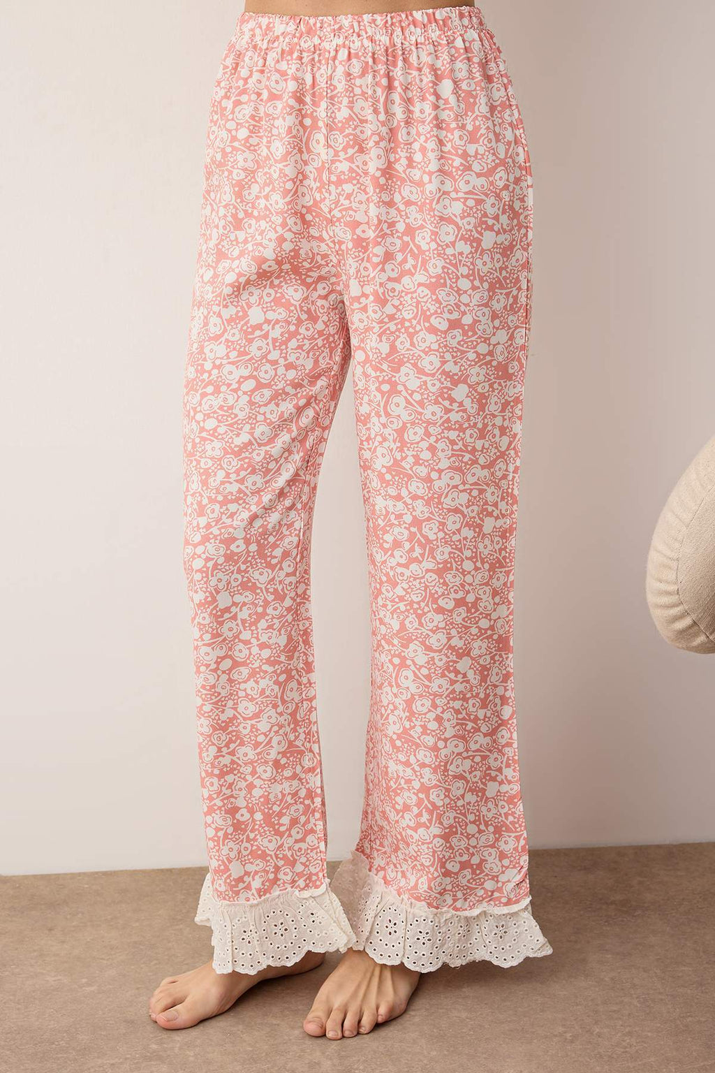 Trendyolmilla Mavi Çiçekli Viskon Dokuma Pijama Takımı THMAW26PT00185