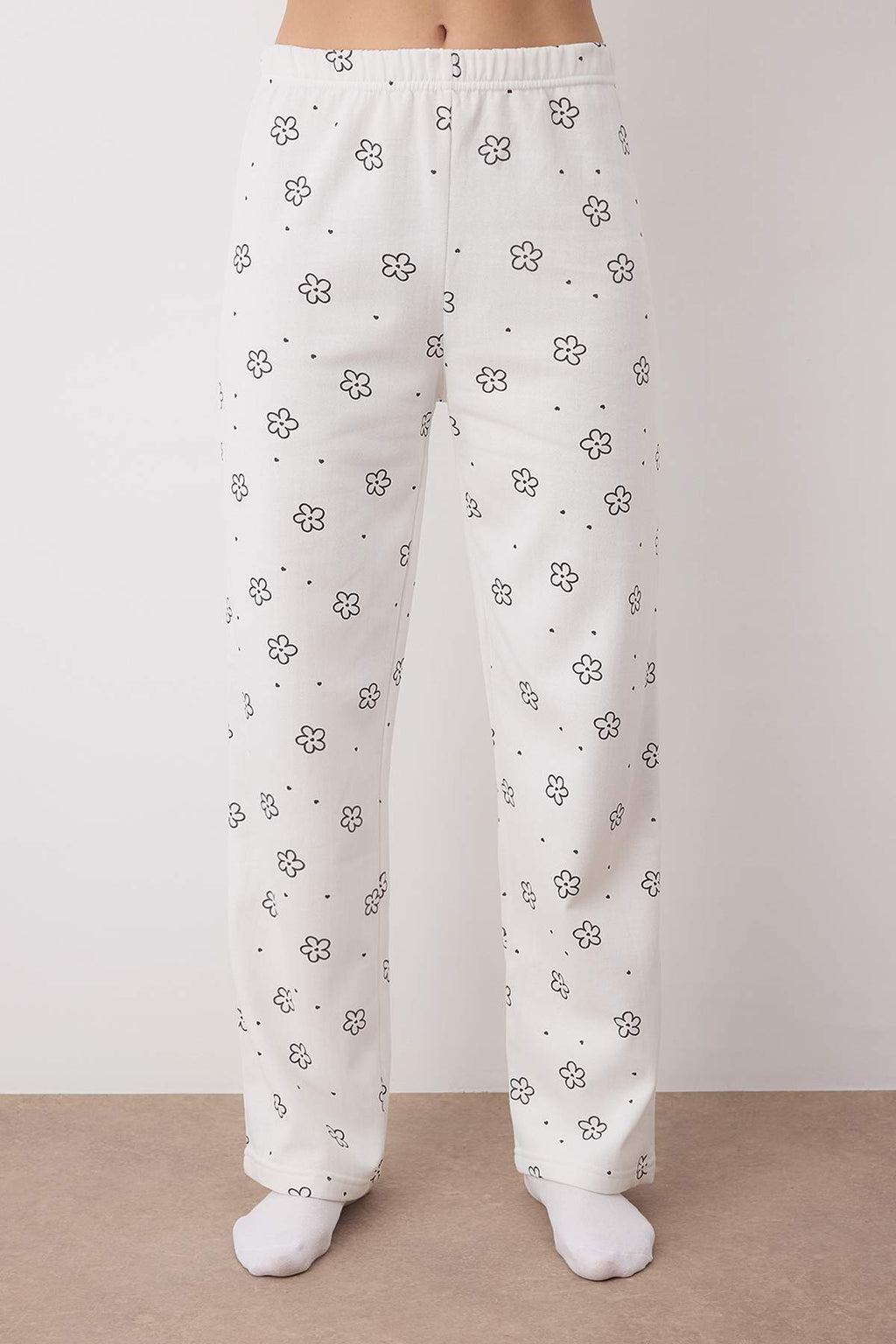 Trendyolmilla Gri Pamuklu Bulutlu Cep Detaylı Örme Pijama Takımı THMAW25PT00227