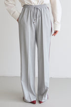 Trendyolmilla Siyah Bordo Çizgili Beli Lastikli Wideleg/Geniş Paça  Dokuma Pantolon TWOAW26PL00174