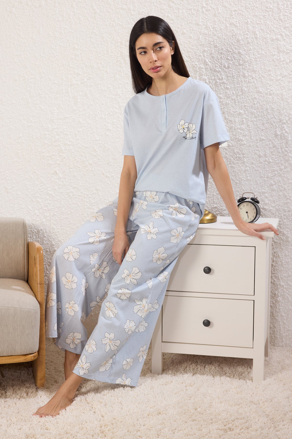 Trendyolmilla Lila %100 Pamuklu Çiçekli Düğmeli Örme Pijama Takımı THMSS25PT00179