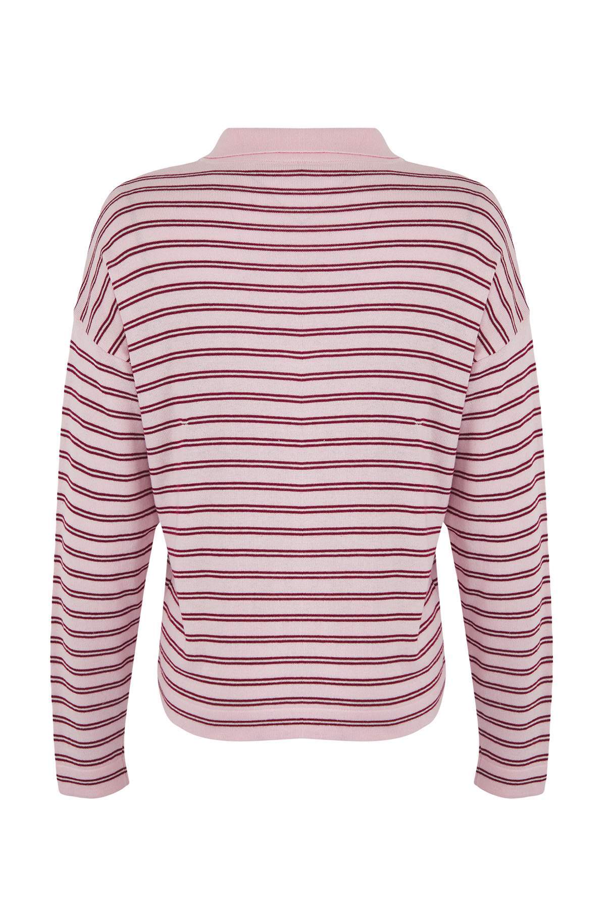 Trendyolmilla Wardrobe Essentials Yeşil Premium İplik/Özel İplikli Geniş Kalıp Çizgili Triko Kazak TWOAW26KZ00195