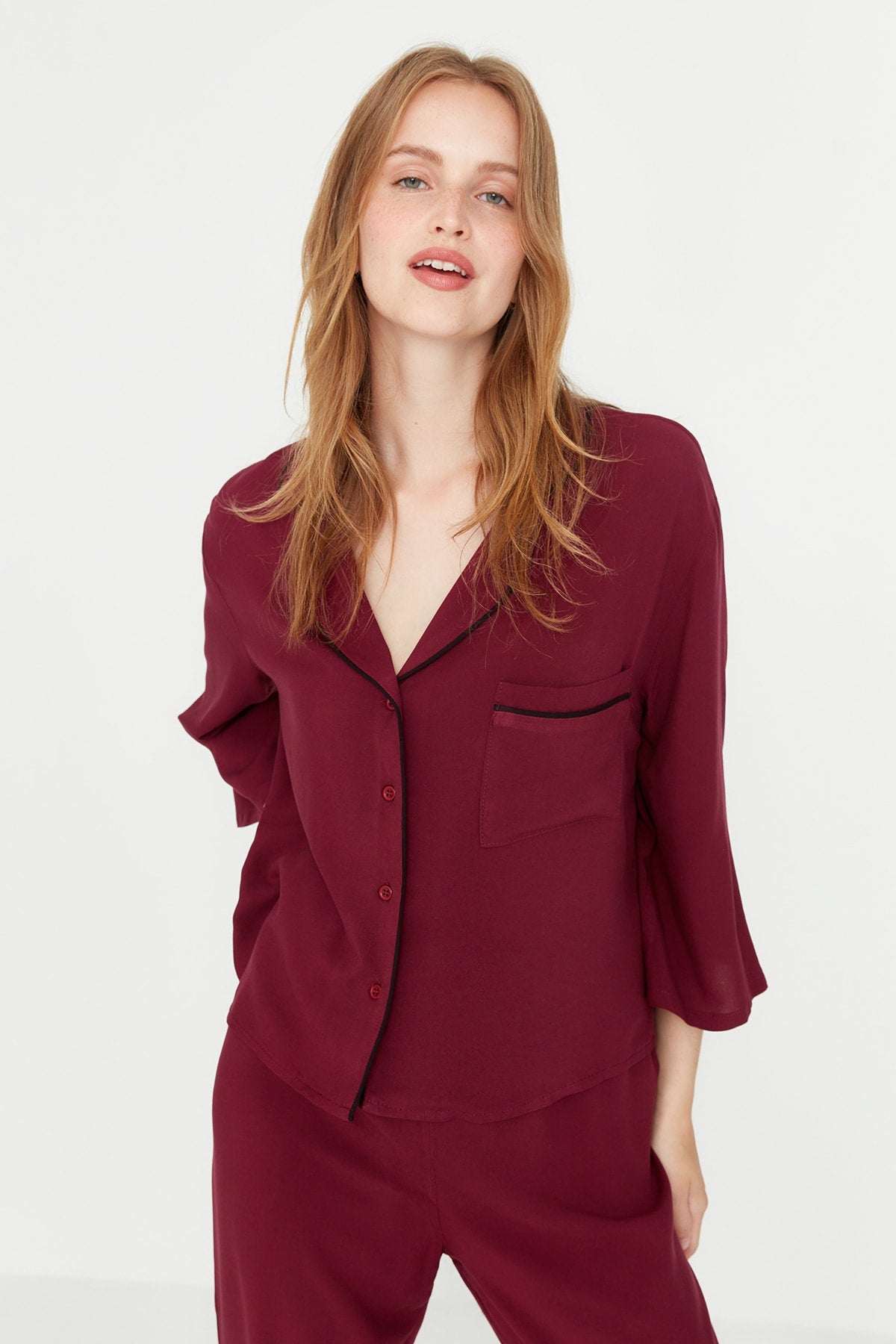 Trendyolmilla Bordo Biyeli Viskon Dokuma Pijama Takımı THMAW21PT0292
