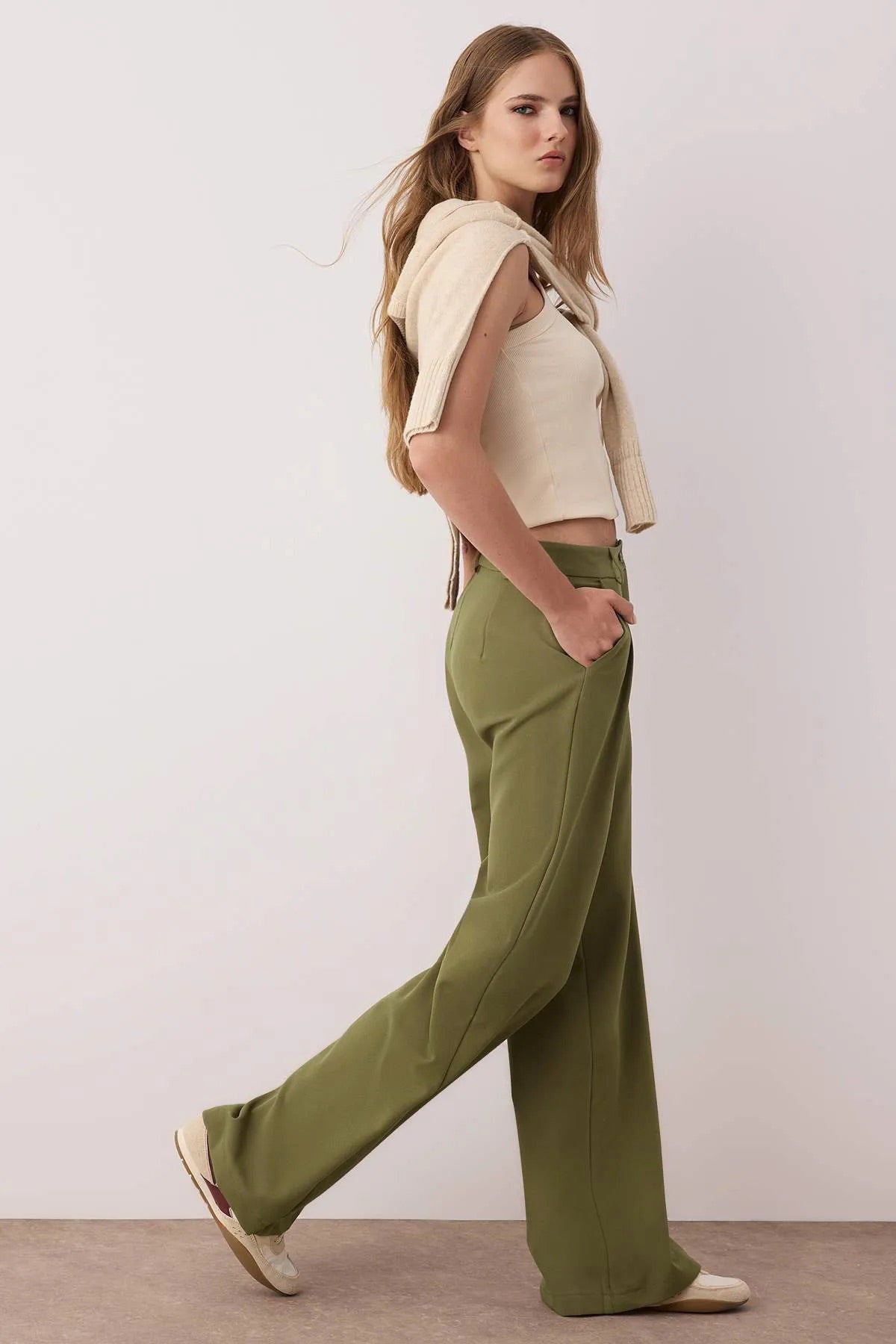 Trendyolmilla Siyah Pilili Wide Leg/Geniş Paça Dokuma Pantolon TWOAW25PL00109 Palazzo