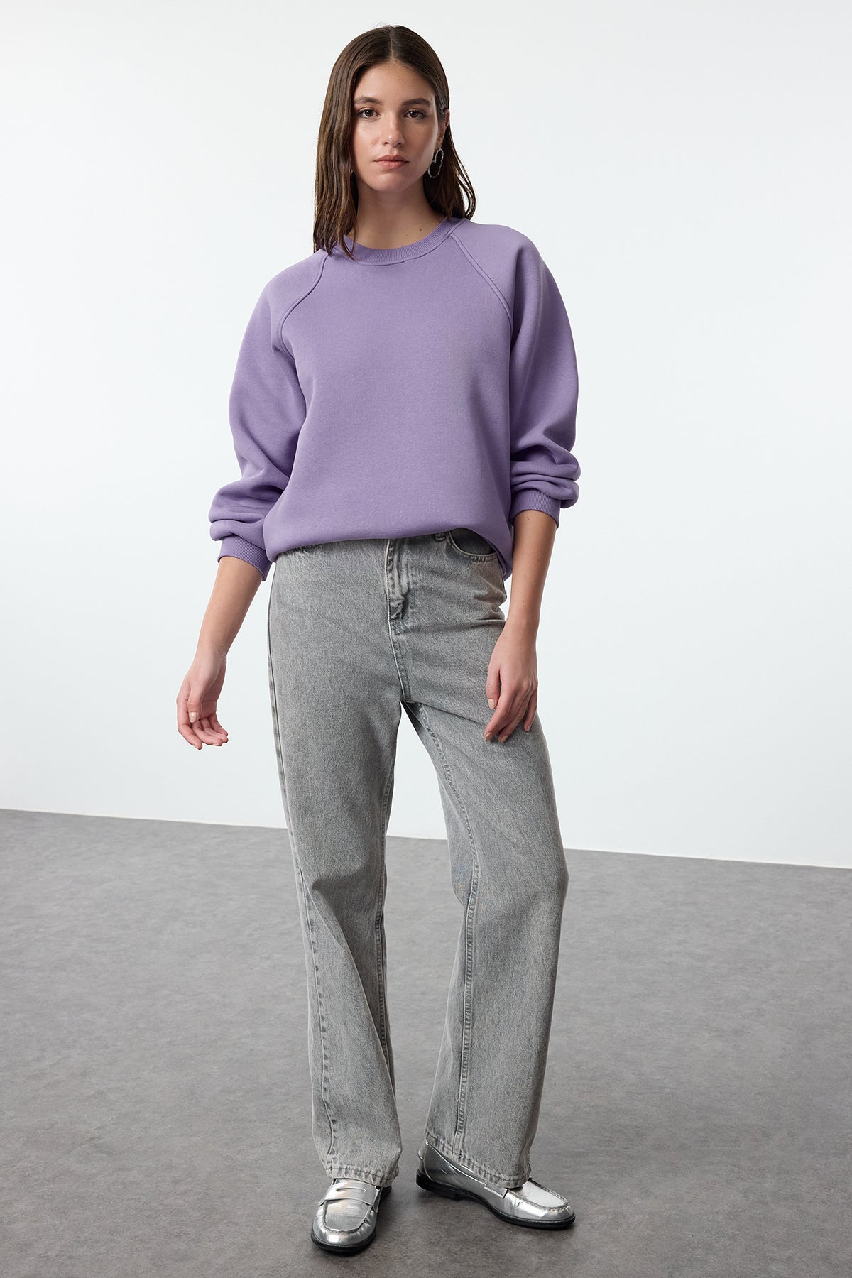 Trendyolmilla Lila Relaxed/Rahat Kalıp Basic Reglan Kol Bisiklet Yaka Örme Sweatshirt TWOAW24SW00104
