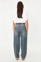 Koyu Mavi Soluk Efektli Vintage Düşük Bel Skater Baggy Jeans TWOSS24JE00052