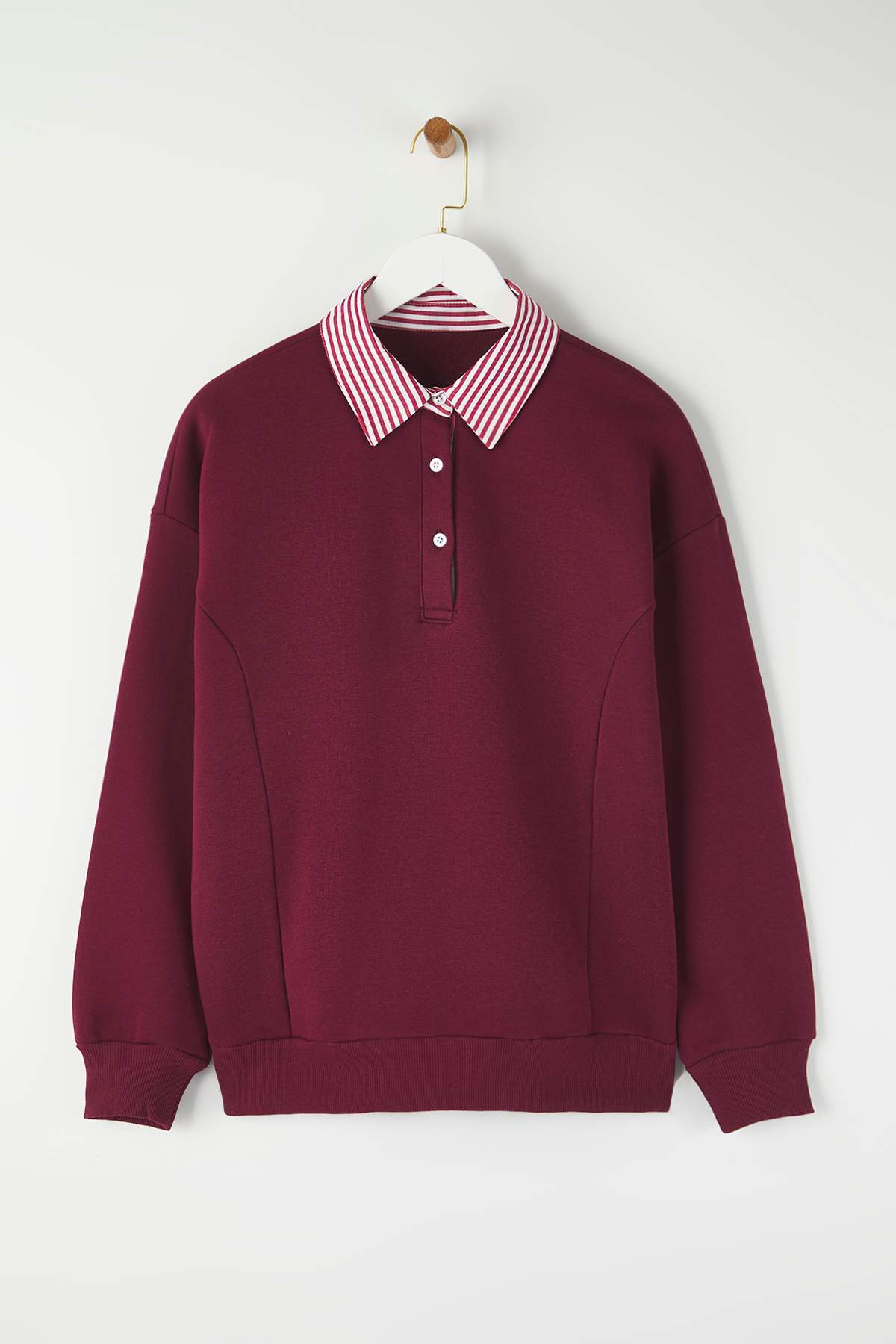 Trendyolmilla Ekru Oversize/Geniş Kalıp Dokuma Garni Detaylı Polo Yaka Örme Sweatshirt TWOAW26SW00116