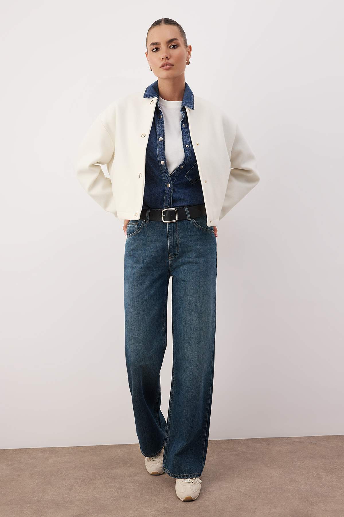 Trendyolmilla Koyu Mavi  Yüksek Bel Wide Leg Jeans TWOAW26JE00074 Main image