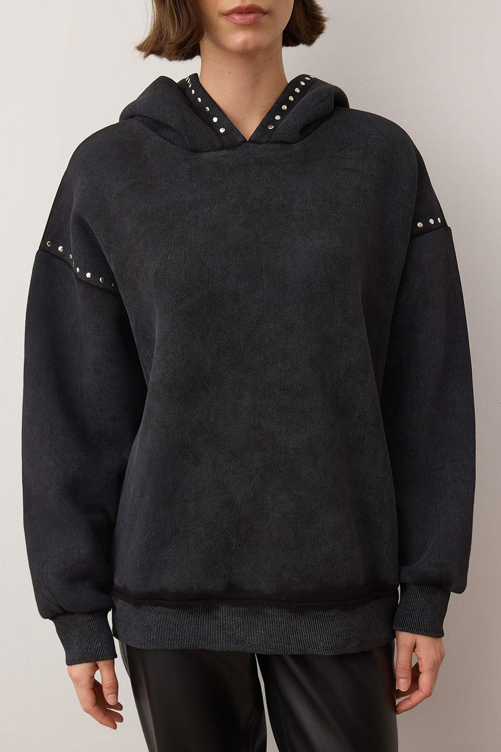 Antrasit Oversize Troklu ve Yıkamalı Kalın İçi Polarlı Örme Sweatshirt TWOAW26SW00239