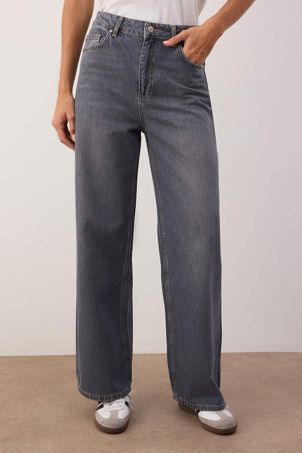 Gri Yüksek Bel Baggy Wide Leg Rahat Geniş Paça %100 Pamuklu Jeans TWOAW26JE00239