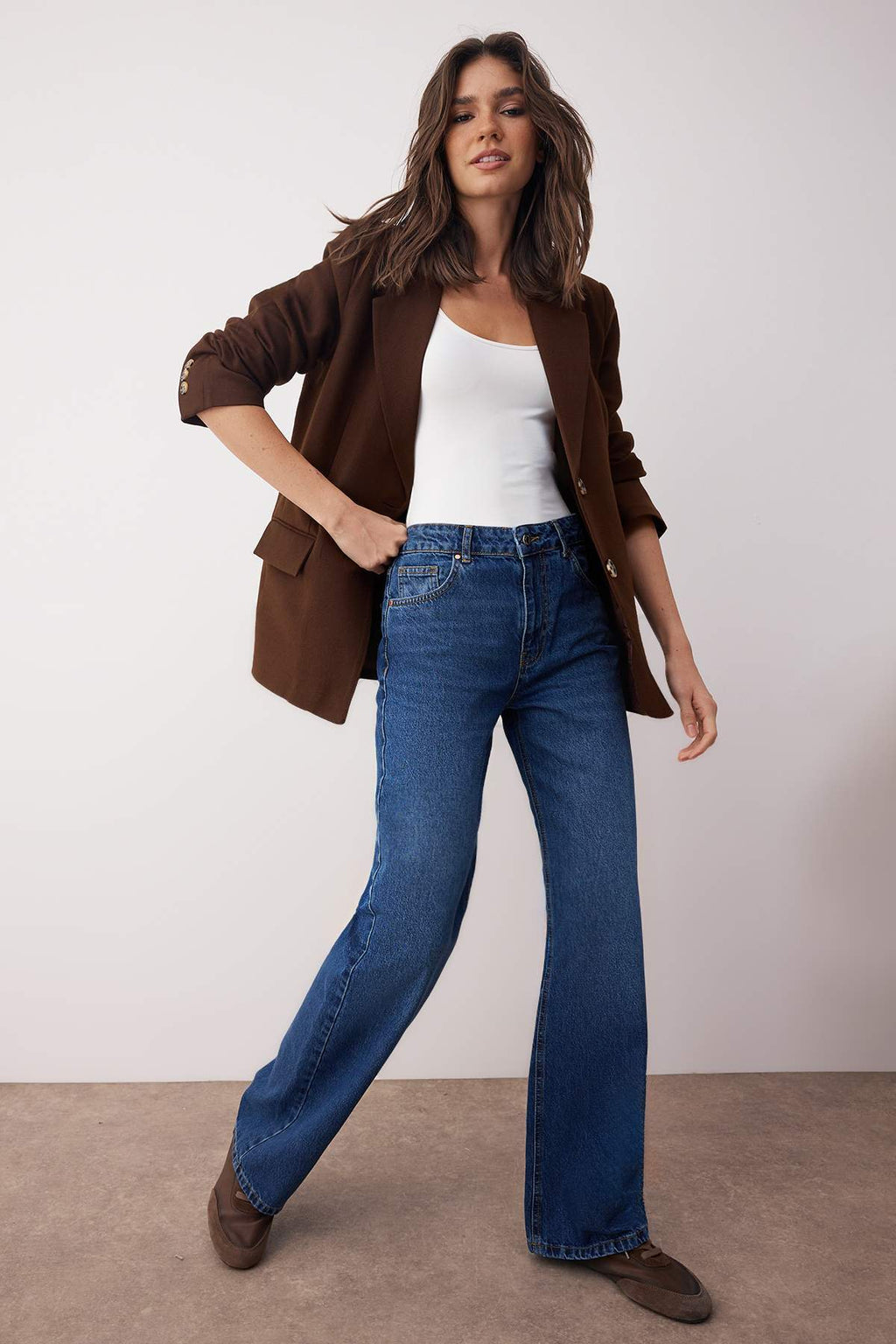 Trendyolmilla Koyu Mavi  Yüksek Bel Wide Leg Jeans TWOSS25JE00132