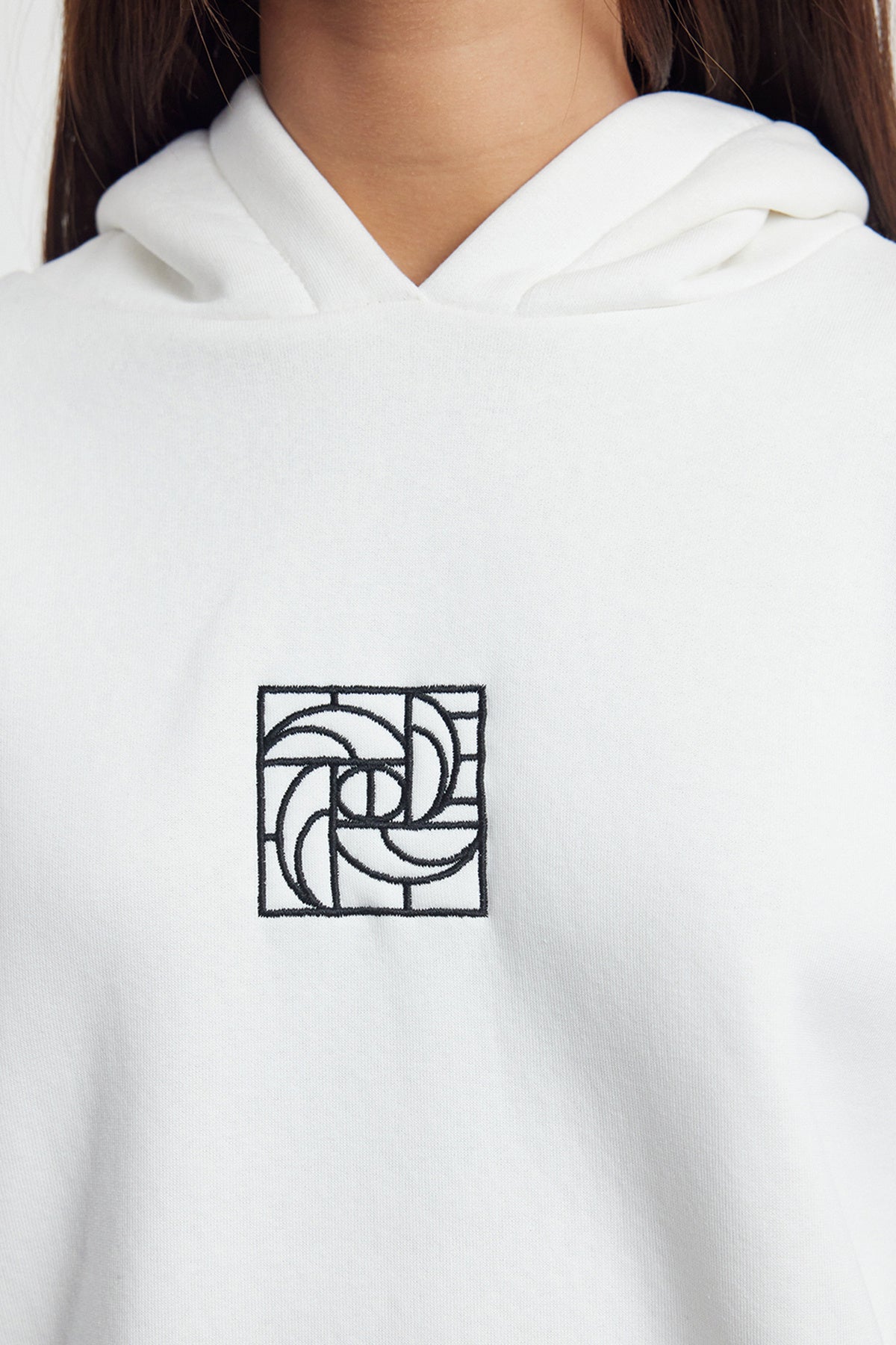 Trendyolmilla Saks Oversize/Geniş Kalıp Nakışlı Kalın İçi Polarlı Örme Sweatshirt TWOAW25SW00070