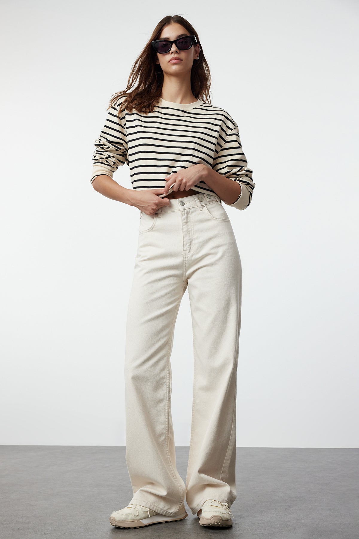Trendyolmilla Yağ Yeşili Bel Detaylı Yüksek Bel Wide Leg Pantolon TWOAW25JE00039