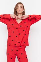 Trendyolmilla Kırmızı %100 Pamuklu Kalpli Örme Pijama Takımı THMAW21PT0548