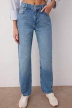 Mavi Normal Bel Düz Paça Straight Jeans TWOAW26JE00061