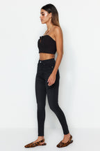 Trendyolmilla Gece Mavisi Vücudu Saran Yüksek Bel Ekstra Esnek Skinny Jeans TWOSS23JE00080