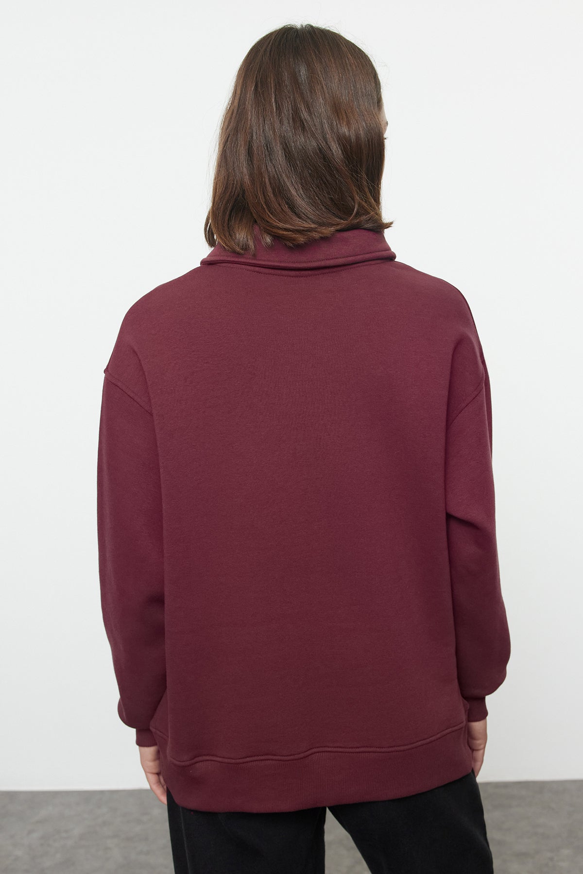 Trendyolmilla Bordo Oversize Kalıp Kalın içi Polarlı Slogan Baskılı Fermuarlı Örme Sweatshirt TWOAW25SW00134