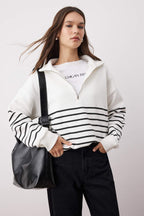 Trendyolmilla Lacivert Çizgili Oversize/Geniş Kalıp Fermuarlı Kalın İçi Polarlı Örme Sweatshirt TWOAW26SW00044