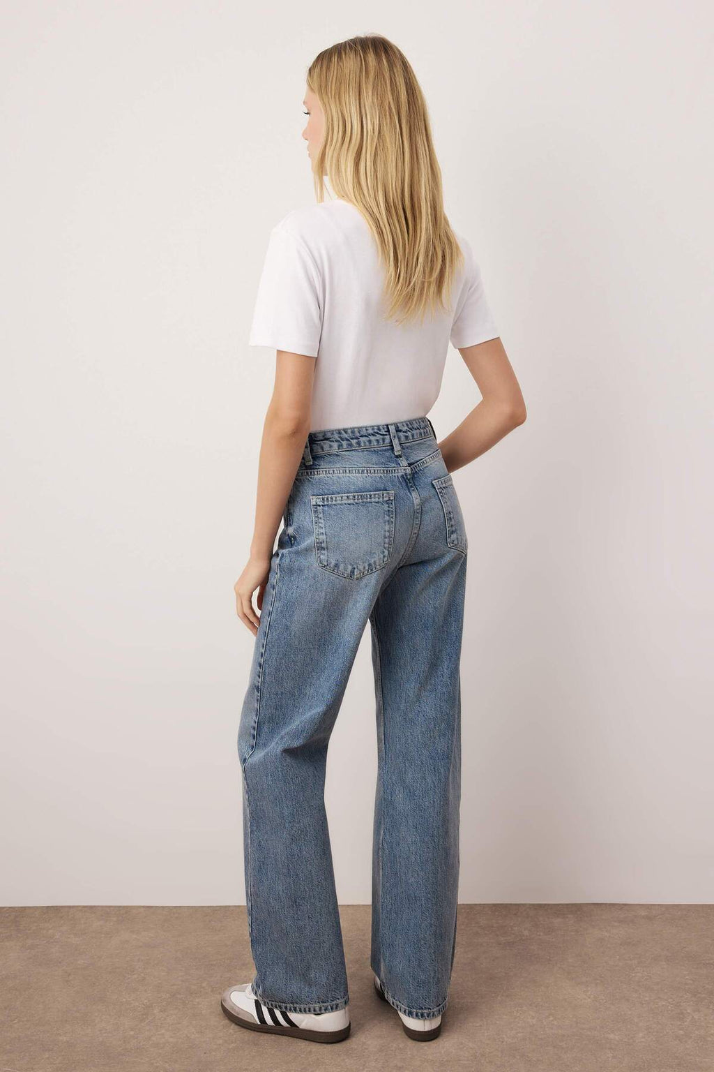 Trendyolmilla Açık Mavi Premium Yüksek Bel Wide Leg Jeans TWOSS25JE00089