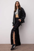 Trendyolmilla Taş Wide Leg/Geniş Paça Yanları Düğmeli Dokuma Kumaş Pantolon TWOSS20PL0398