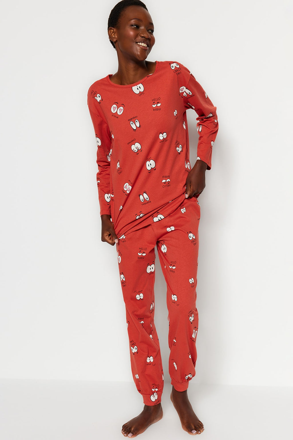 Trendyolmilla Lila %100 Pamuklu Göz Desenli T-shirt-Jogger Örme Pijama Takımı THMAW22PT0270