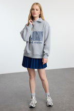 Trendyolmilla Bordo Oversize Kalıp Kalın içi Polarlı Slogan Baskılı Fermuarlı Örme Sweatshirt TWOAW25SW00134