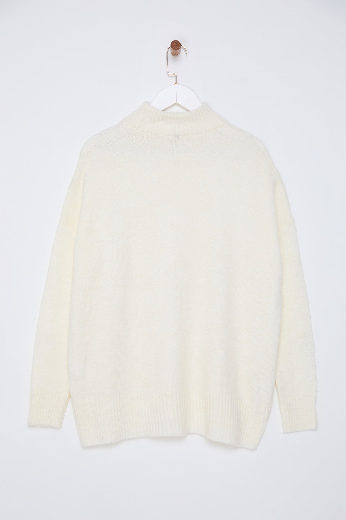 Trendyolmilla Taş Geniş Kalıp Yumuşak Dokulu Triko Kazak TWOAW23KZ00469