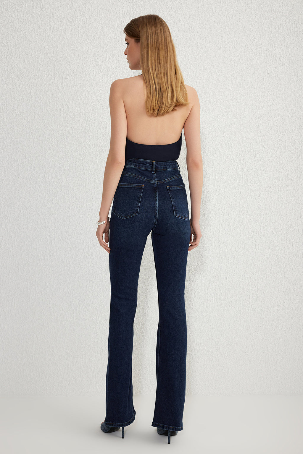 Trendyolmilla Mavi Yüksek Bel Comfort/Esnek Flare Jeans TWOSS25JE00109