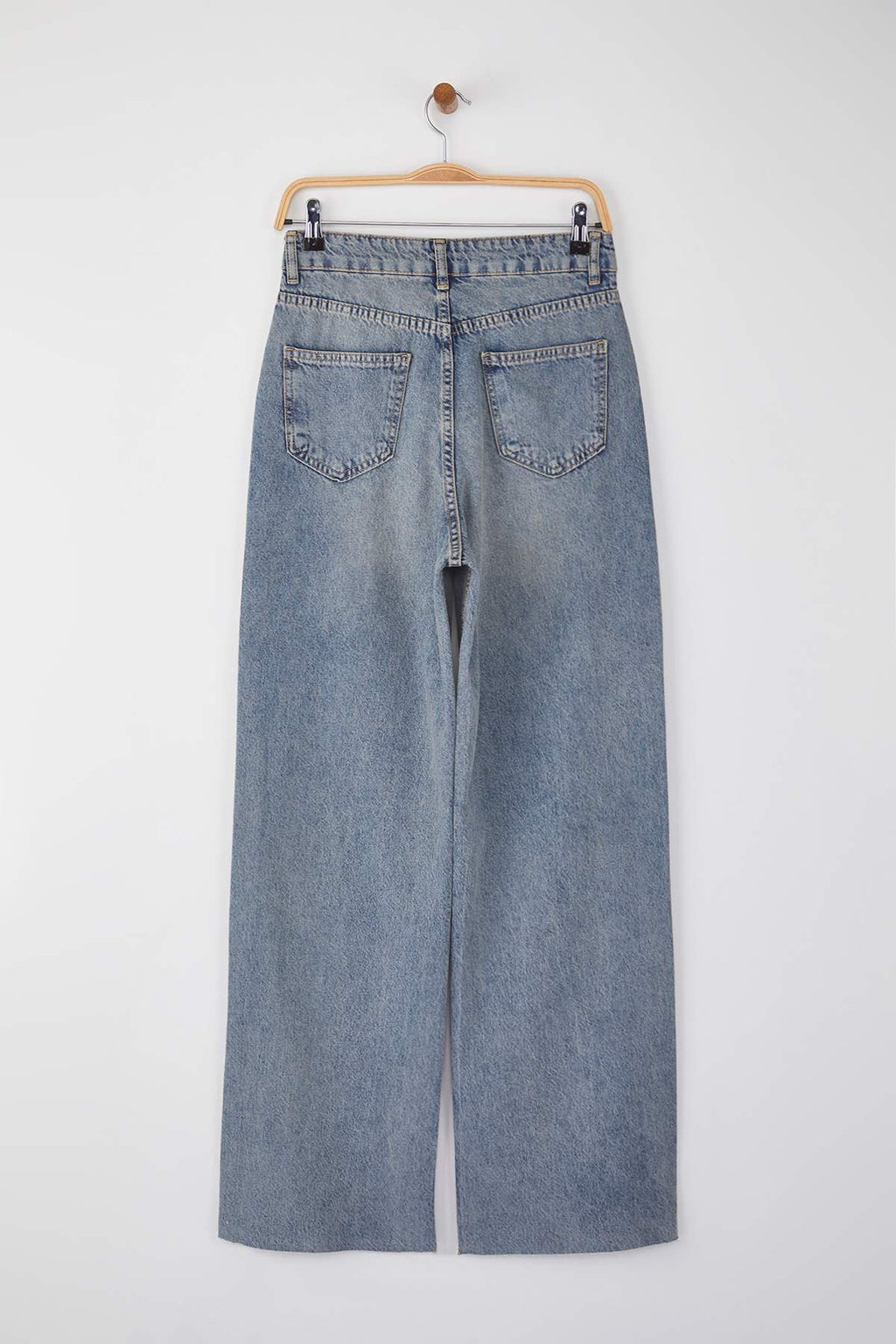 Trendyolmilla Koyu Mavi Yüksek Bel Paçası Kesikli Geniş Paça Wide Leg Jeans TWOAW26JE00089