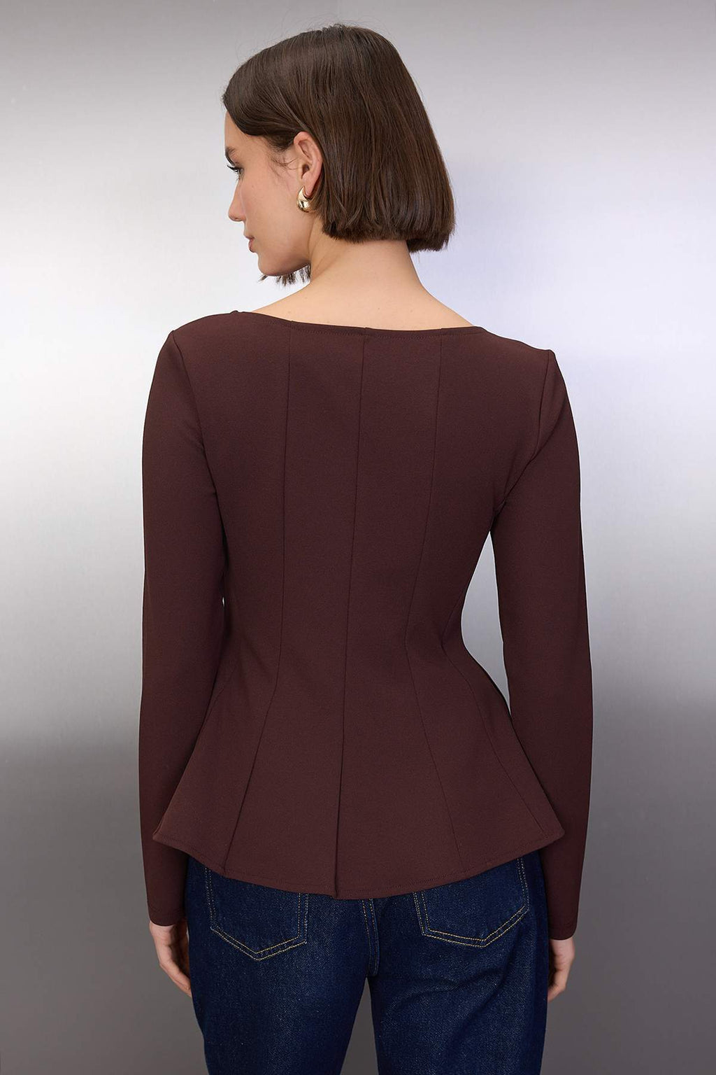 Trendyolmilla Siyah Kayık Yaka Peplum/Belden Oturmalı Regular Boy Örme Bluz TWOAW26BZ00166