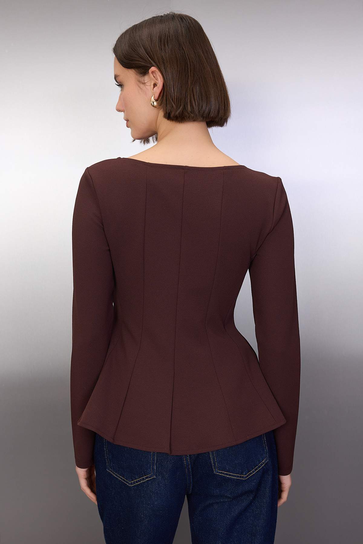 Trendyolmilla Siyah Kayık Yaka Peplum/Belden Oturmalı Regular Boy Örme Bluz TWOAW26BZ00166
