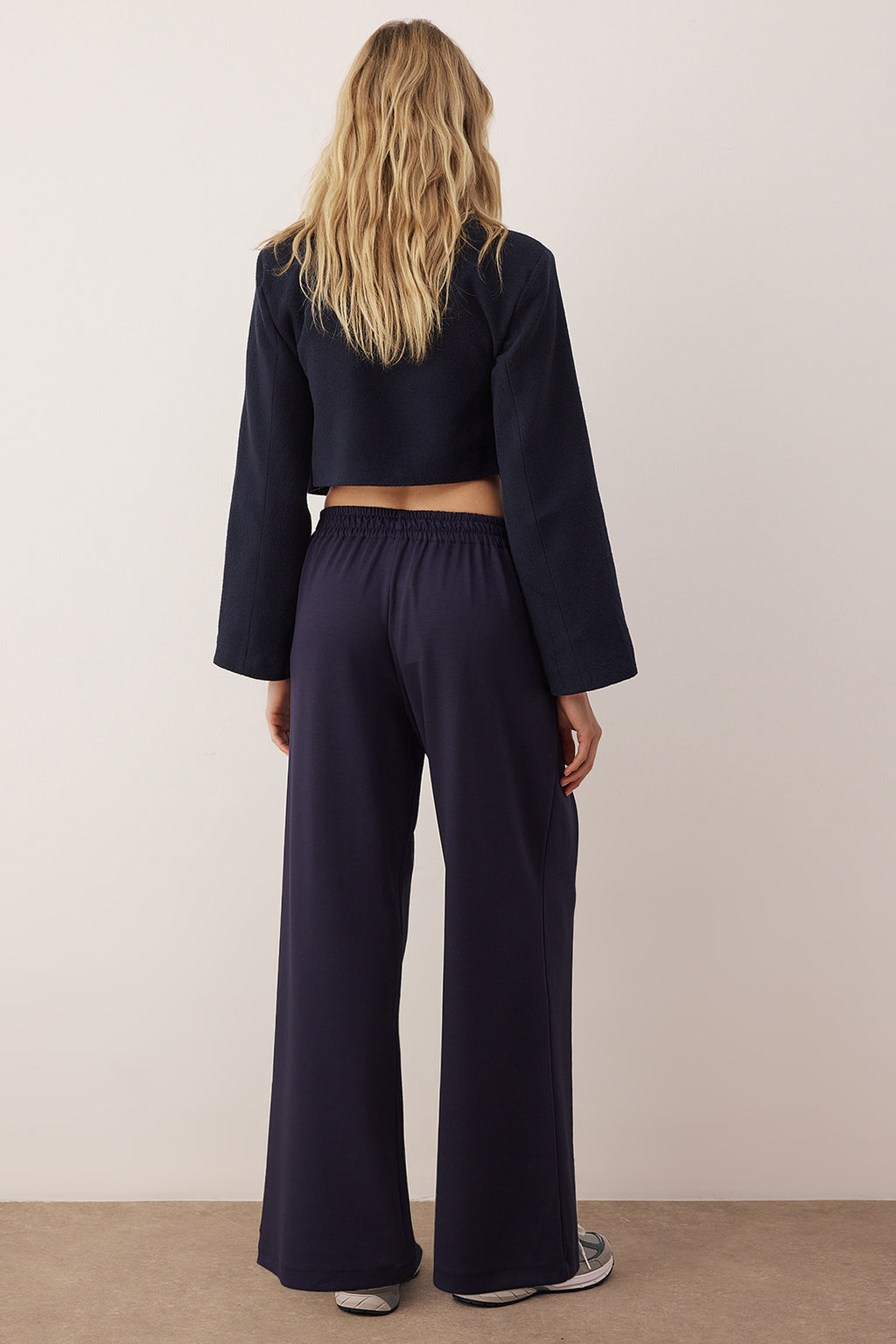 Trendyolmilla Taş Wide Leg Yumuşak Kumaşlı Pilili Esnek Örme Pantolon TWOAW26PL00138