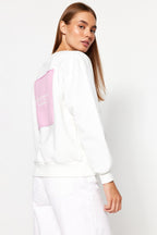 Trendyolmilla Beyaz Baskılı Basic Örme Sweatshirt TWOAW21SW0150