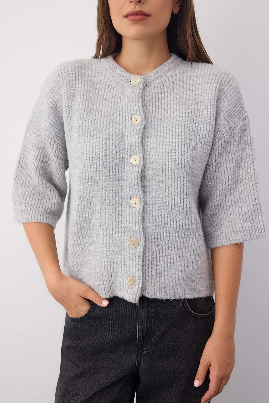 Trendyolmilla Wardrobe Essentials Vizon Yumuşak Dokulu Geniş Kalıp Kısa Kol Basic Triko Hırka | TWOAW26HI00251