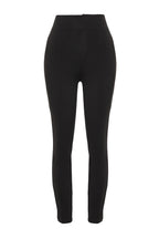 Siyah Toparlayıcı Yüksek Bel Nervürlü Beli Lastikli Slim Fit Kalın Örme Pantolon TWOAW24PL00114
