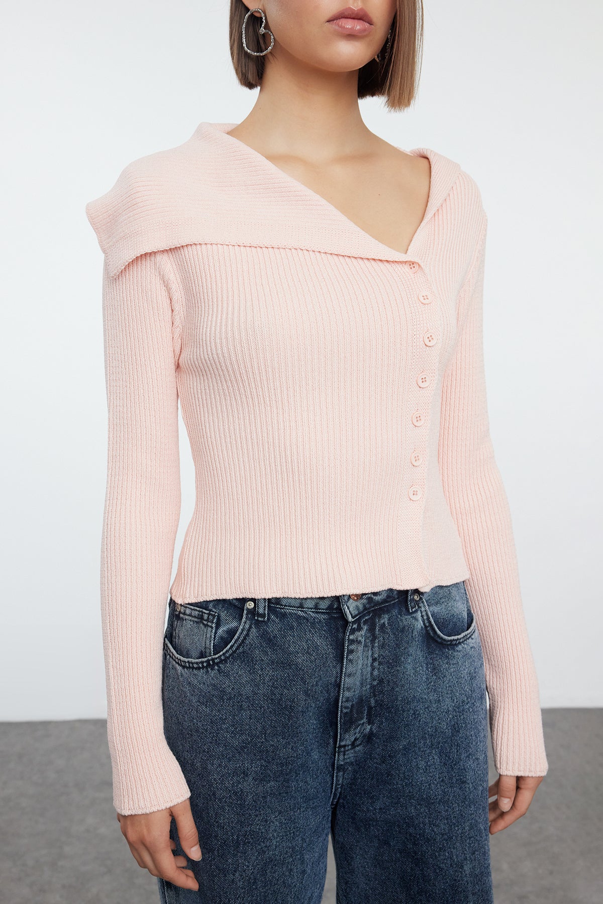 Trendyolmilla Siyah Merserize Görünümlü Premium İplik/Özel İplik Fitted/Vücudu Saran Triko Hırka TWOAW25HI00254