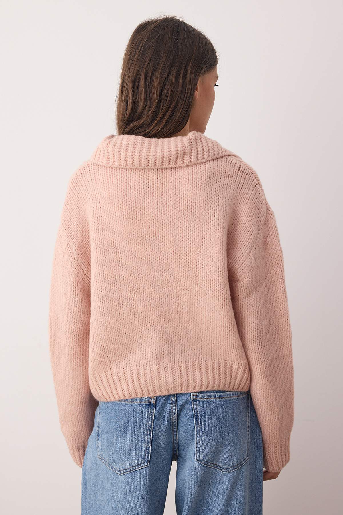 Trendyolmilla Ekru  Oversize/Geniş Kalıp Crop  Triko Hırka TWOAW26HI00179