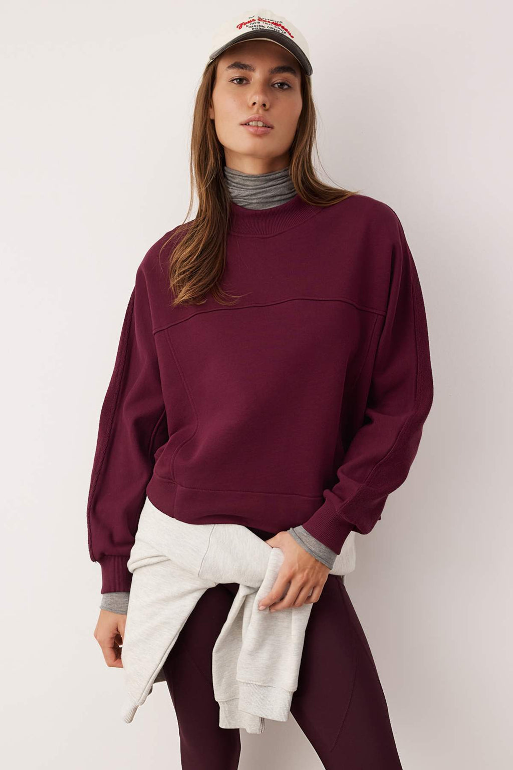Trendyolmilla Mürdüm Premium Oversize/Geniş Kalıp Dik Yaka Kalın İçi Polarlı Örme Sweatshirt TWOAW26SW00205