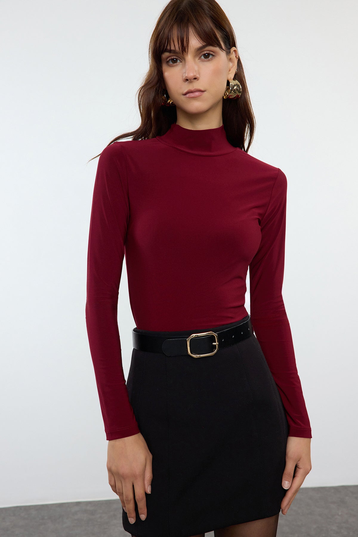 Trendyolmilla Siyah Fitted/Vücuda Oturan Uzun Kollu Dik Yaka Fitilli Esnek Örme Bluz TWOAW25BZ00078