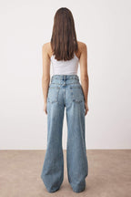 Trendyolmilla Açık Mavi Yüksek Bel Wide Leg Jeans TWOSS24JE00140