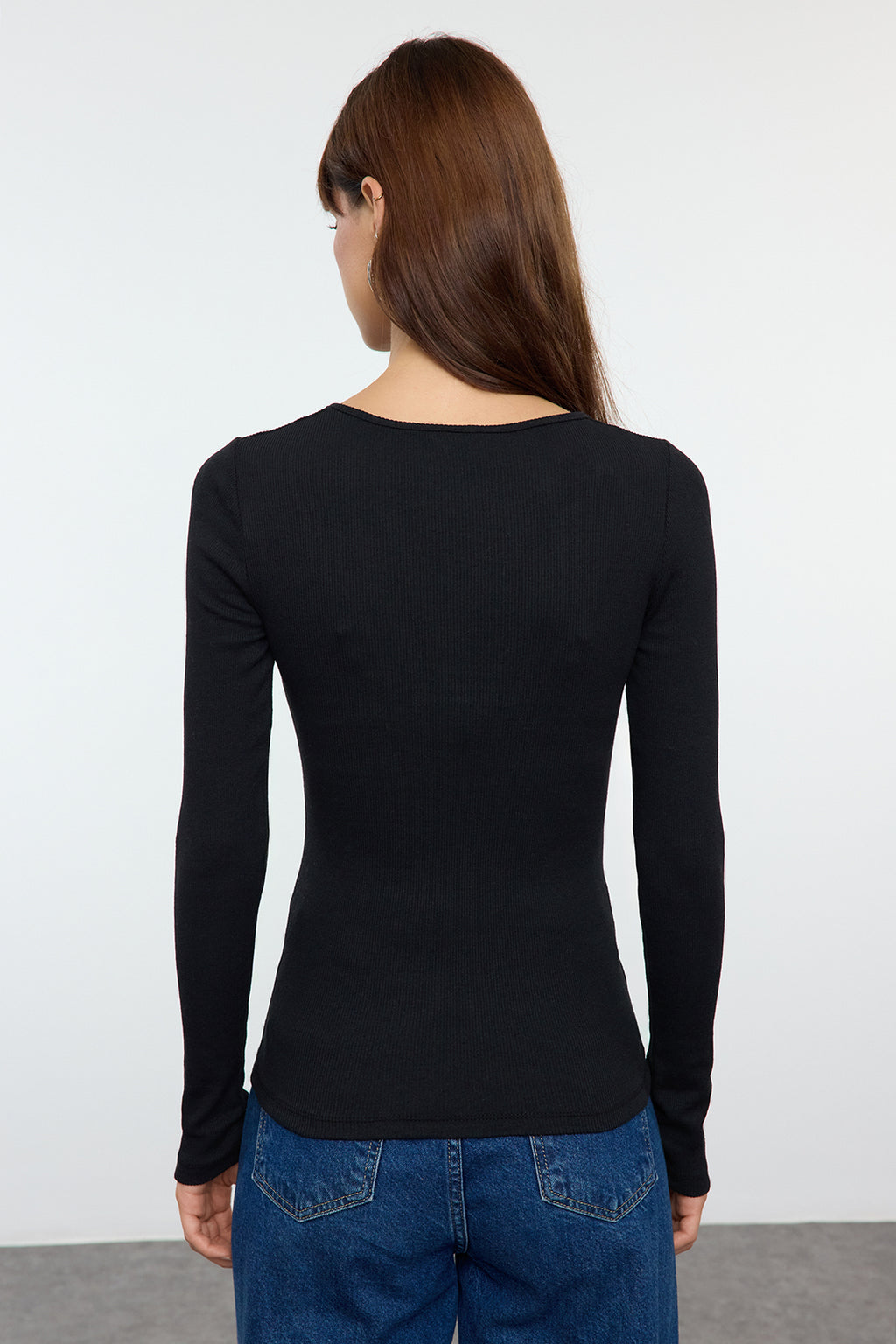 Trendyolmilla Siyah Çıtçıtlı Fitted/Vücuda Oturan Fitilli Esnek Örme Bluz TWOAW25BZ00080